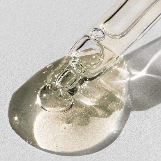 Unveiling the Magic of Hyaluronic Acid: A Fountain of Youth for Your Skin